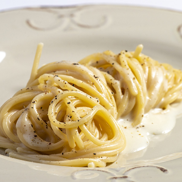 Product - Spaghetti al Pecorino Canestrato Pepato e pepe
