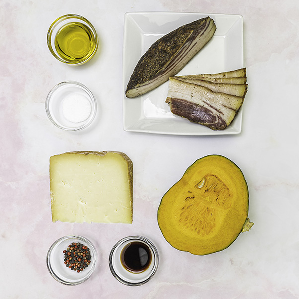 Product - Zucca con Moliterno accompagnato da prosciutto crudo croccante e riduzione di aceto balsamico